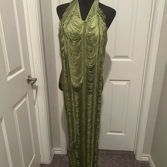 Elegant Green Women's Dress - Picture 2 of 3